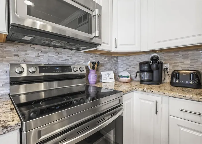 View 12 Affordable And Cozy Getaway Gulf Shores